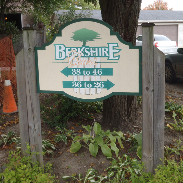 Entrance-Sign-Berkshire